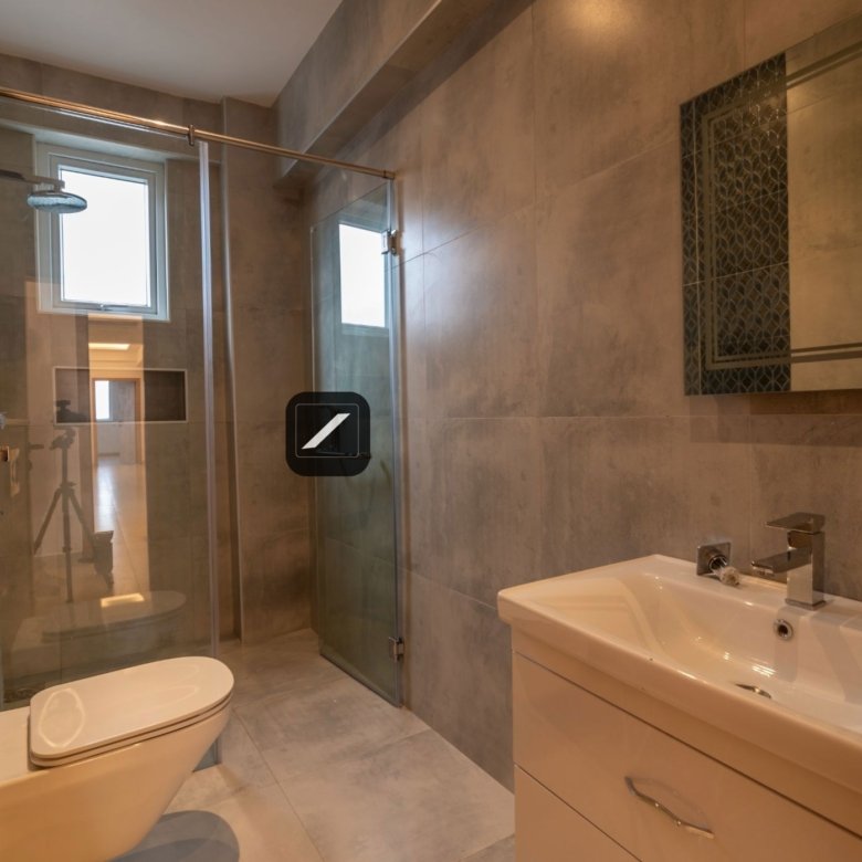 780
