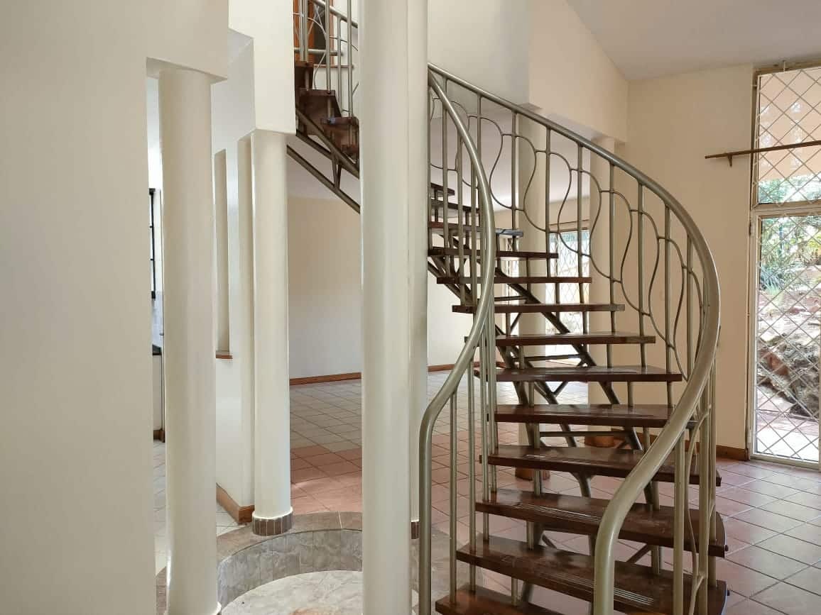 4 Bedroom Villa For Sale in Kilimani