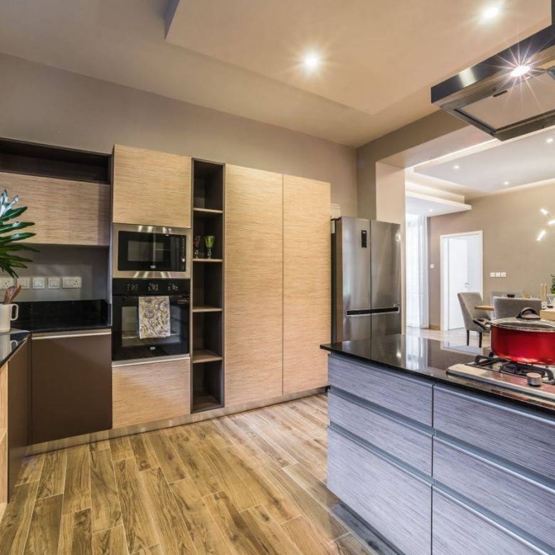 3& 4 Bedroom Apartment For Sale in Riverside