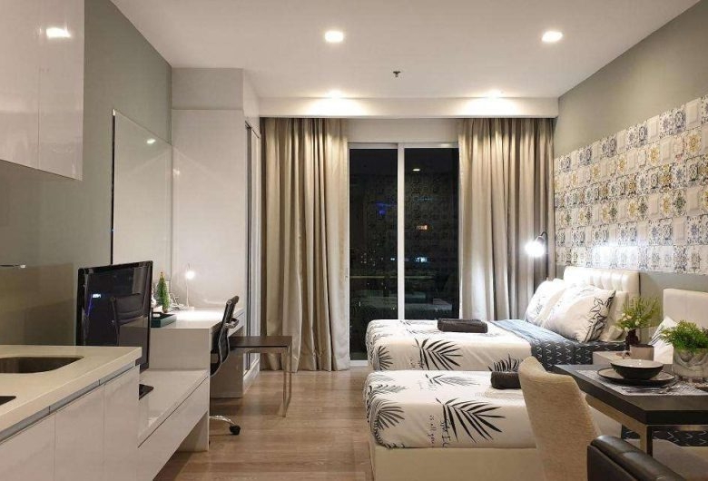  1 Bedroom Apartments For Sale on Riverside Drive
