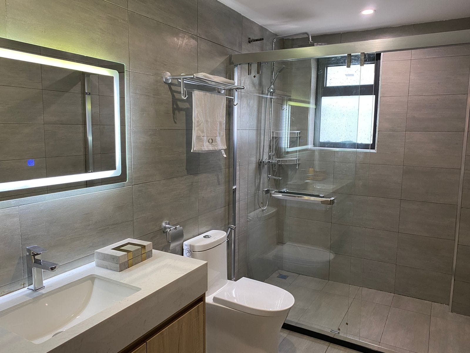 108 Riverside | Riverside Lane West 1,2,3 Bedroom Apartment For Sale