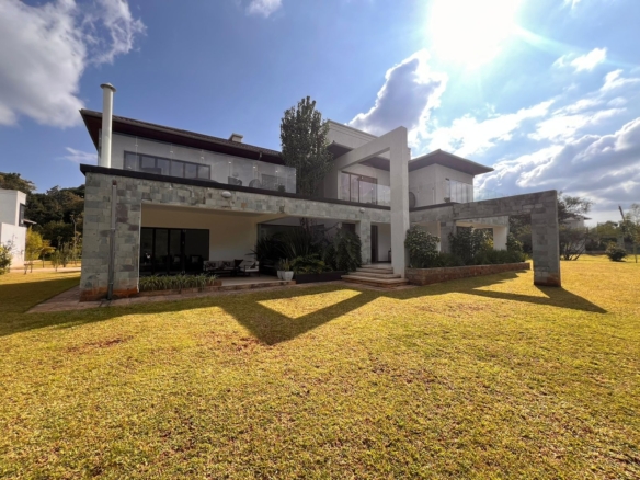 5 Bedroom All En-Suite Villa For Sale in Karen