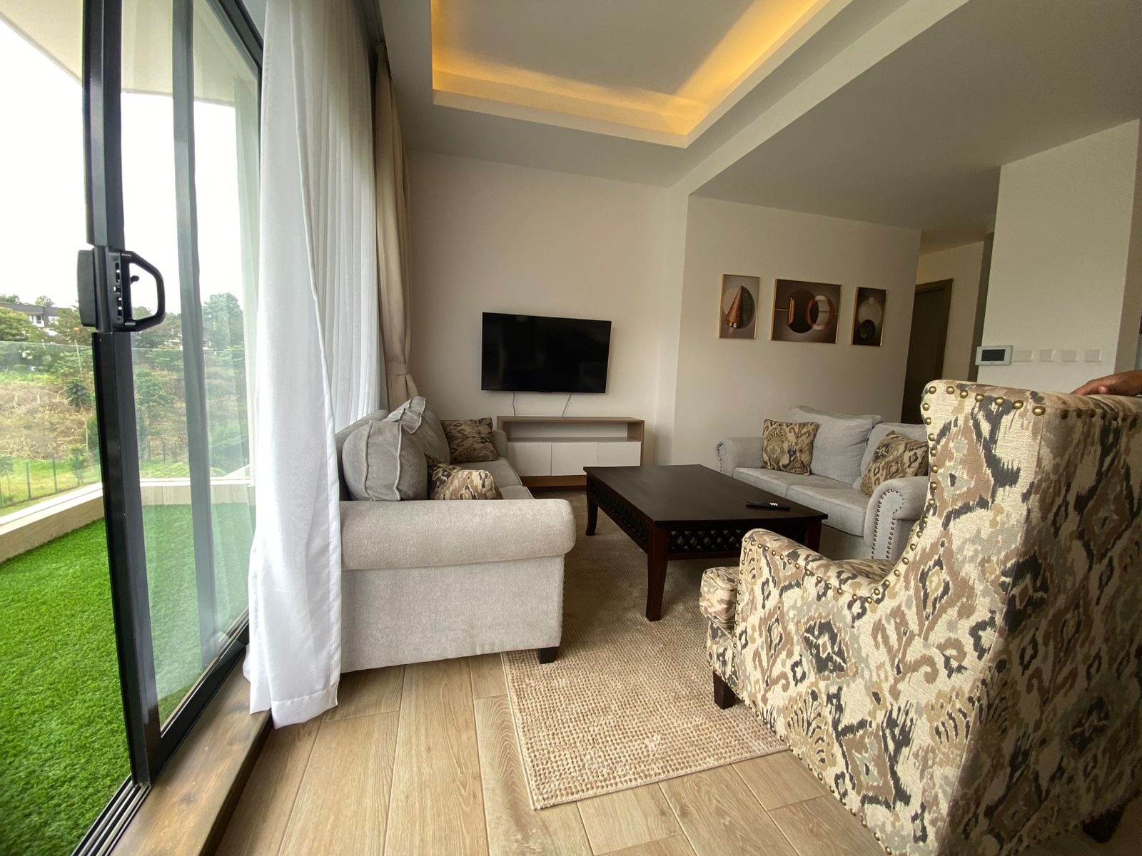 imgi_27_riverbank-images-7 1 Bedroom Apartment For Sale along Two Rivers