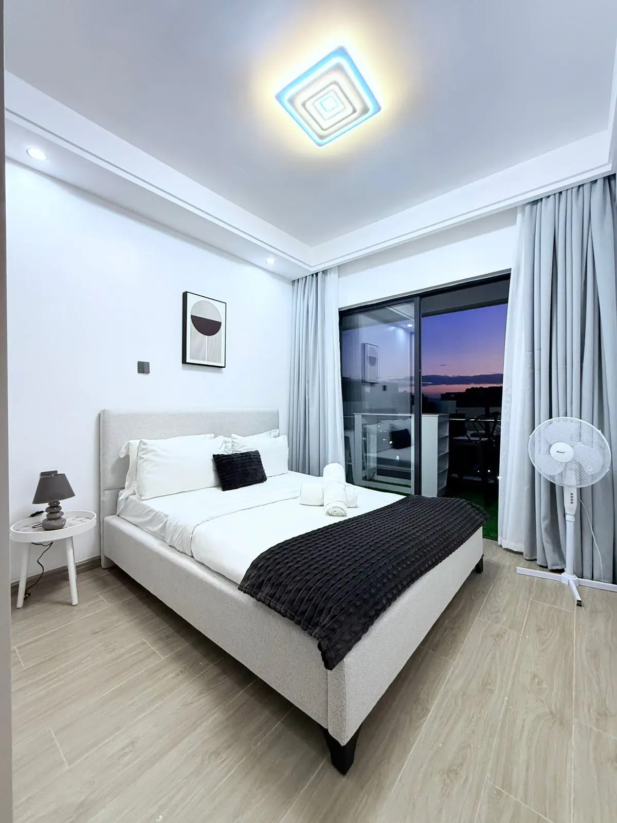 imgi_28_Bedroom-3 Oak Classic Apartments | Kilimani (George Padmore Road) 1,2 Bedroom Apartment For Sale