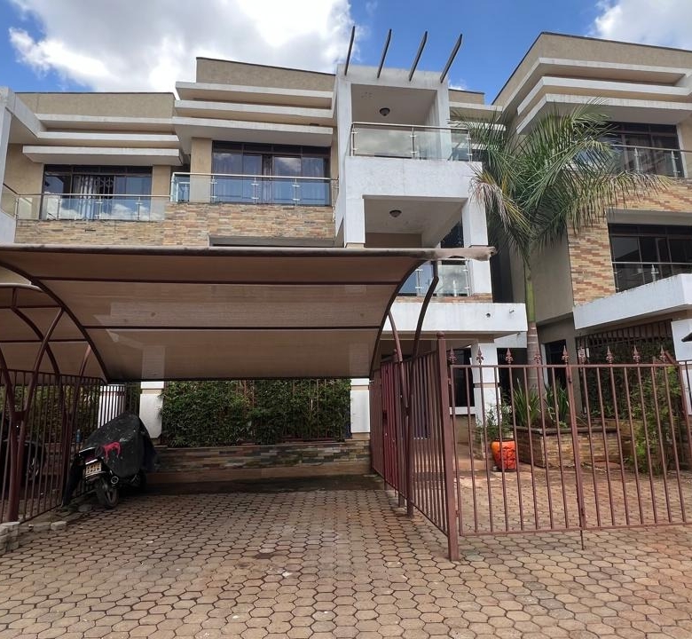 Villa For Sale in Lavington