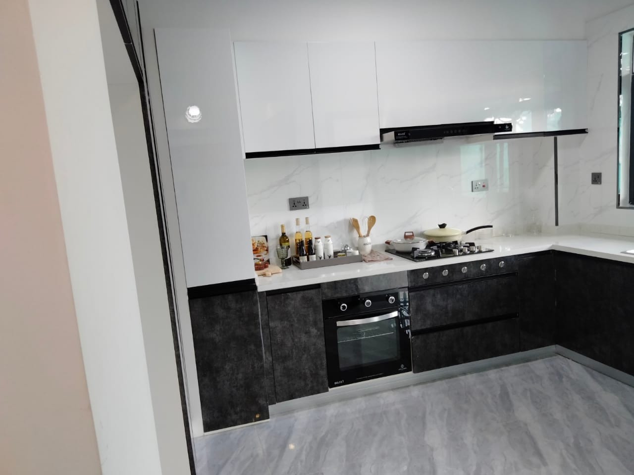 imgi_28_Kitchen-4 Diamond Oak Apartments in Nairobi | Luxury Apartments For Sale