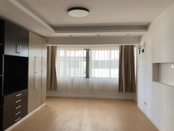  3&4 Bed Plus Dsq Apartmnt For Sale in Lavington