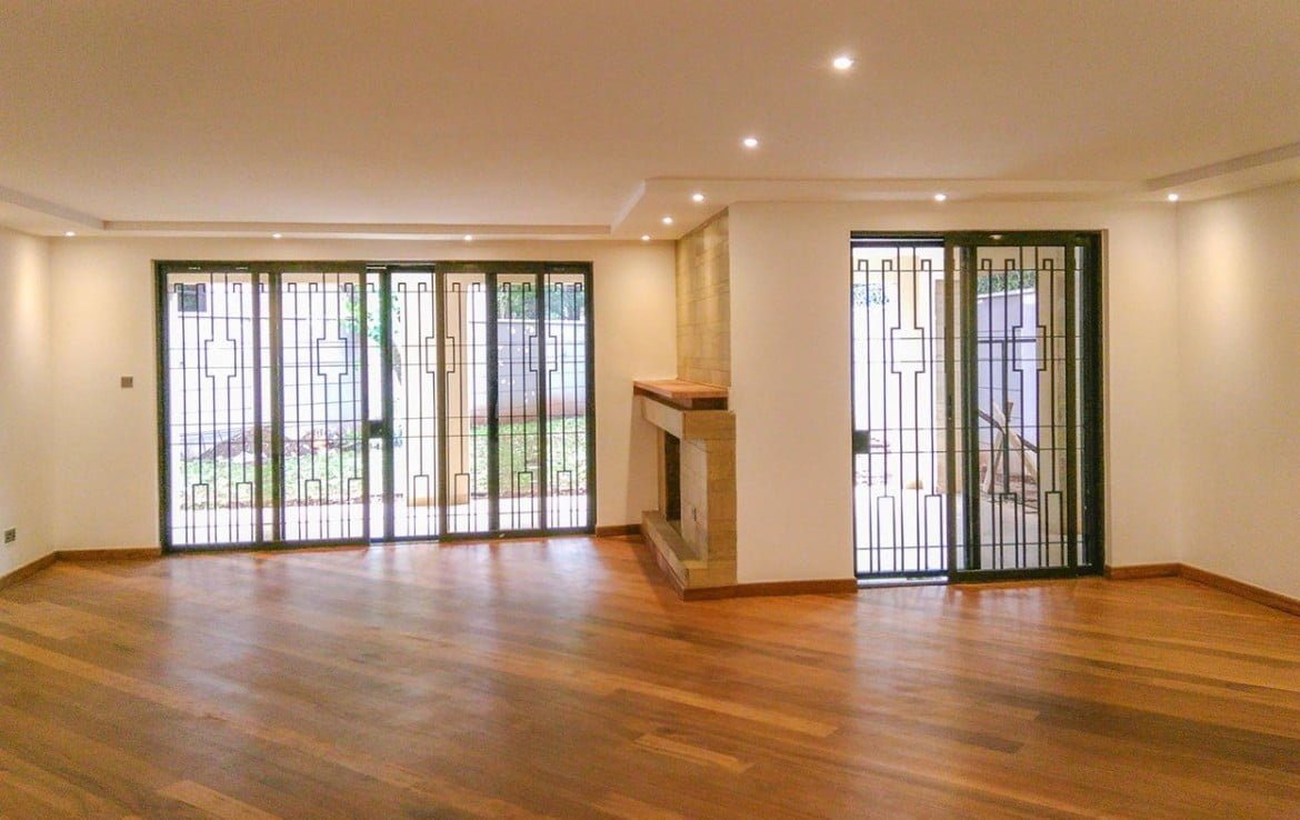 5 Bedroom Villas For Sale in Lavington