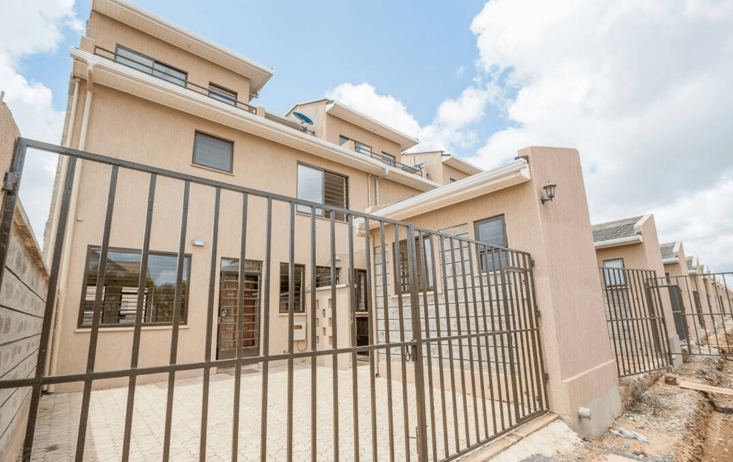 imgi_29_Mavoko 4 Bedroom Maisonettes For Sale in Syokimau