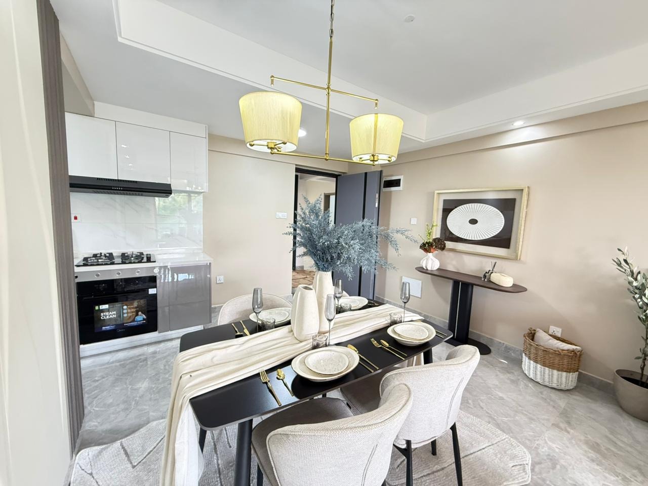 imgi_29_lovi-crescent-2-bedroom-showhouse-7 2 Bedroom Apartment with a DSQ For Sale along Lantana Road