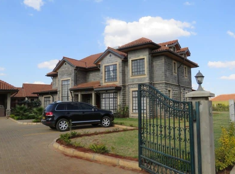 4 Bedroom Maisonette For Sale in Karen