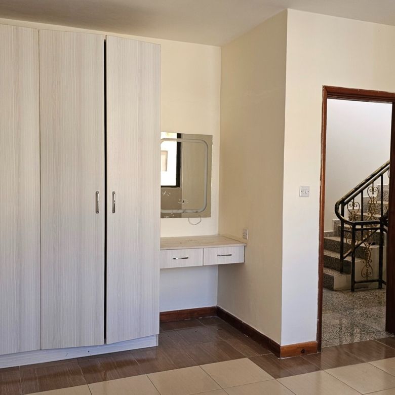 4 Bedroom Villa For Sale in Athi River