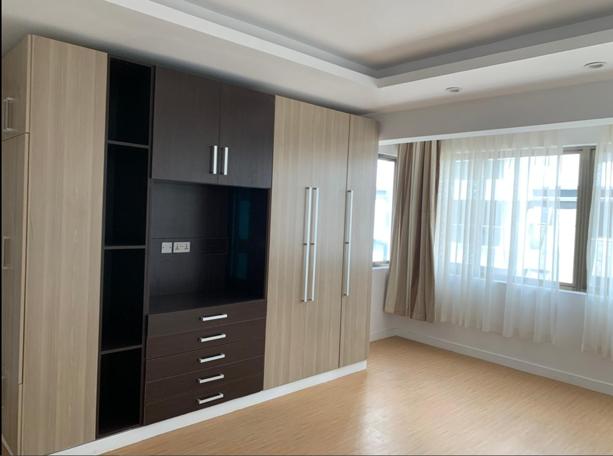 imgi_30_Tarrow-Apartment-3 3&4 Bed Plus Dsq Apartmnt For Sale in Lavington