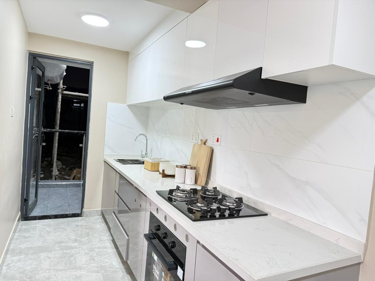 imgi_31_lovi-crescent-2-bedroom-showhouse-5 2 Bedroom Apartment with a DSQ For Sale along Lantana Road