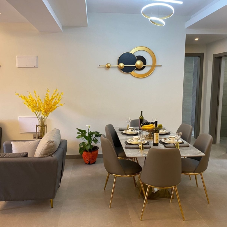 108 Riverside | Riverside Lane West 1,2,3 Bedroom Apartment For Sale
