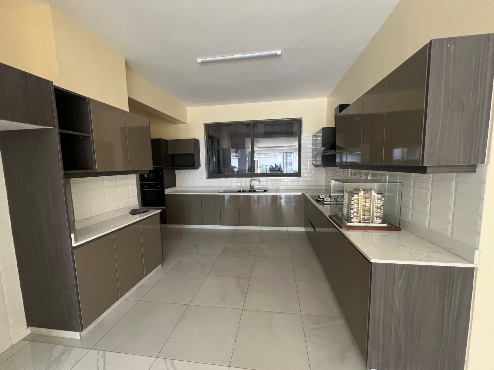 imgi_32_Oyster-pearl-apartment-10 2 Bedroom Apartments For Sale in Westlands