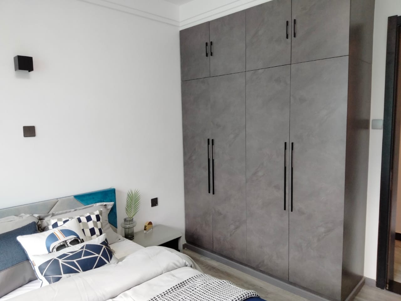 imgi_32_Wardrobes-1 Diamond Oak Apartments in Nairobi | Luxury Apartments For Sale