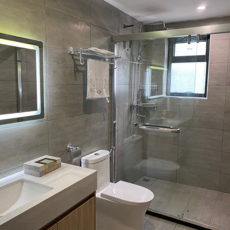 2 Bedroom Apartments For Sale on Riverside