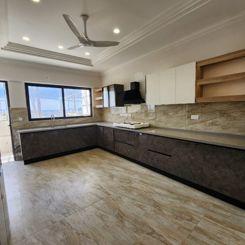 3 Bedroom Apartments For Sale in Parklands,Githuri Road
