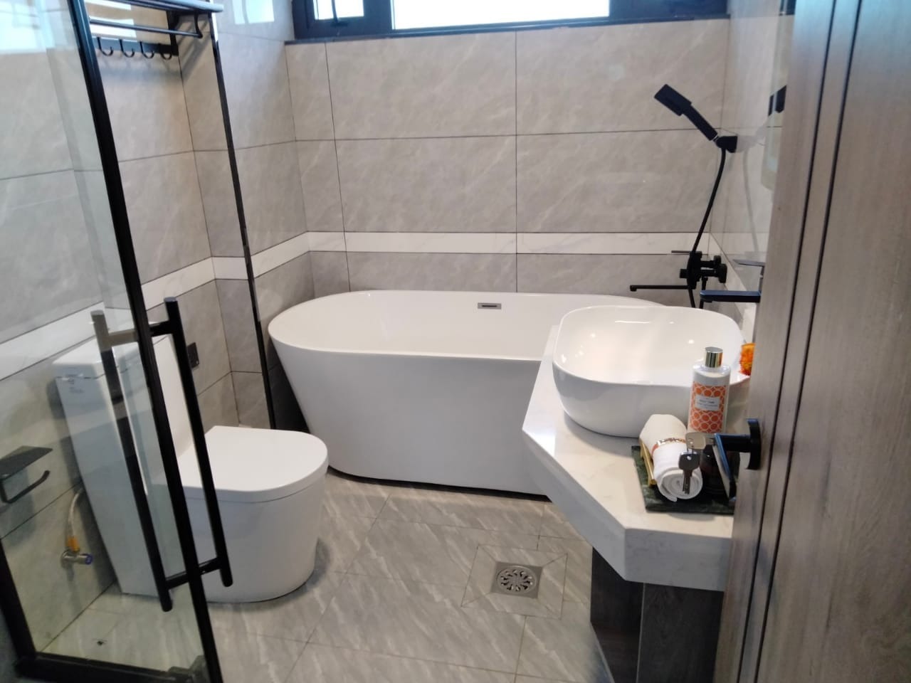 imgi_33_Washroom-4 Diamond Oak Apartments in Nairobi | Luxury Apartments For Sale