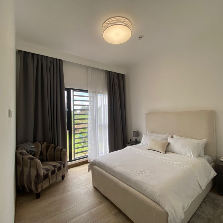 1 Bedroom Apartment For Sale along Two Rivers
