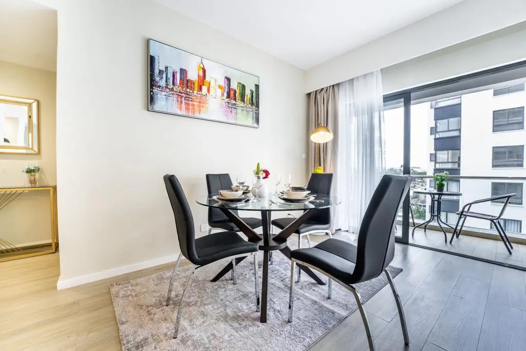 imgi_35_Dining-1 Riverside Square | Riverside Drive 1, 2, and 3-Bedroom En-suite Apartments with DSQ For Sale