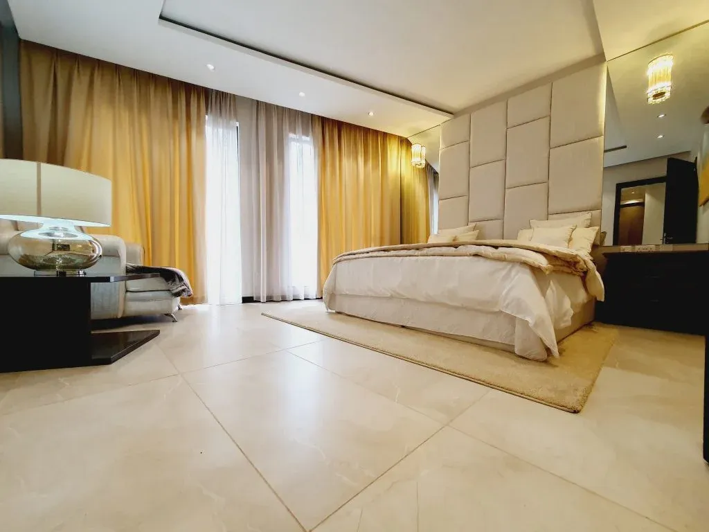 imgi_35_Master-bed Luxury 3, 4 & 5 Bedroom Duplex Apartments For Sale in Riverside Drive, Nairobi | Le Vert Riverside Residences with DSQ