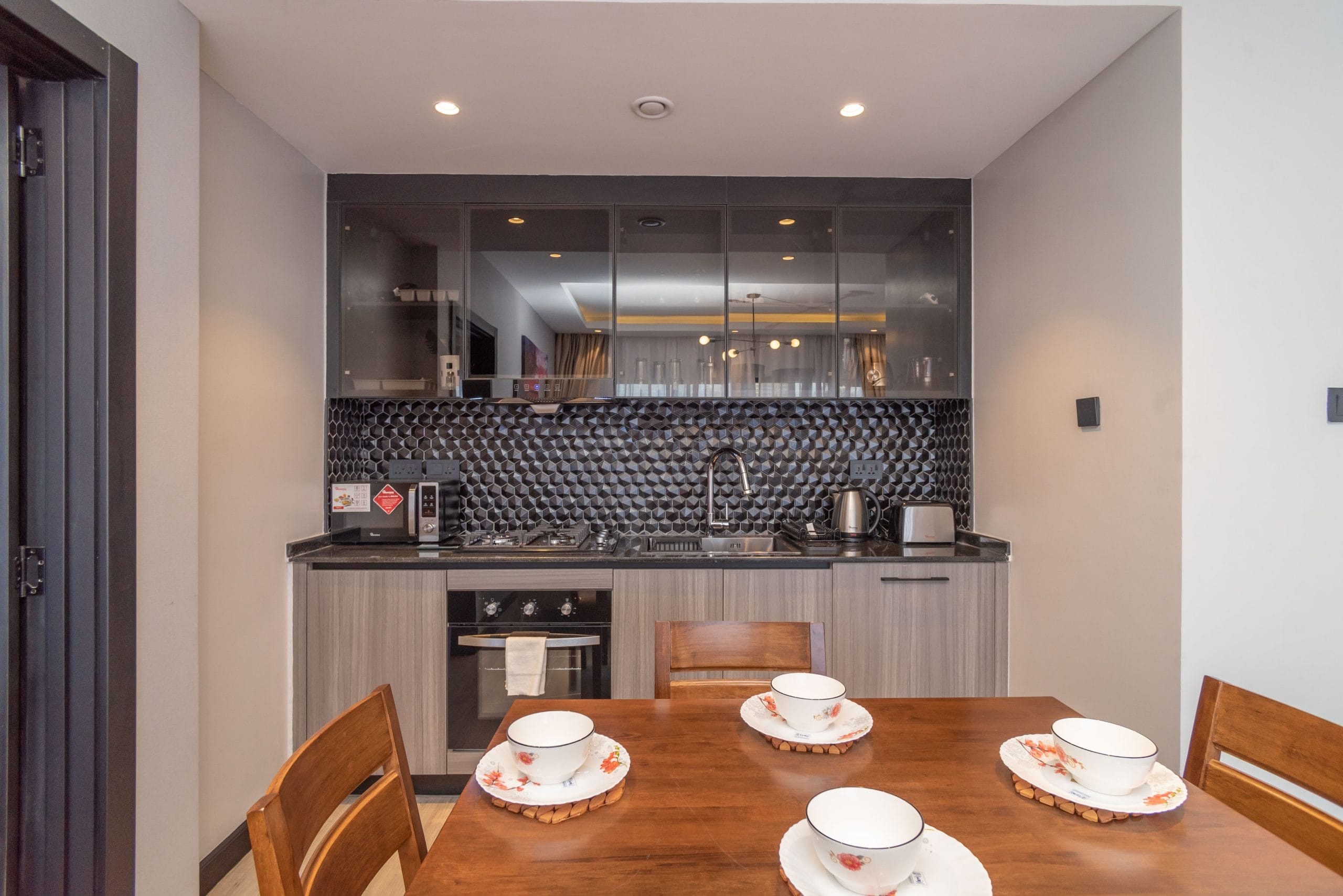 imgi_36_Fitted-kitchen-scaled – Copy Escada Apartments in Westlands, Nairobi | Modern Studio and 2 Bedroom Apartments For Sale
