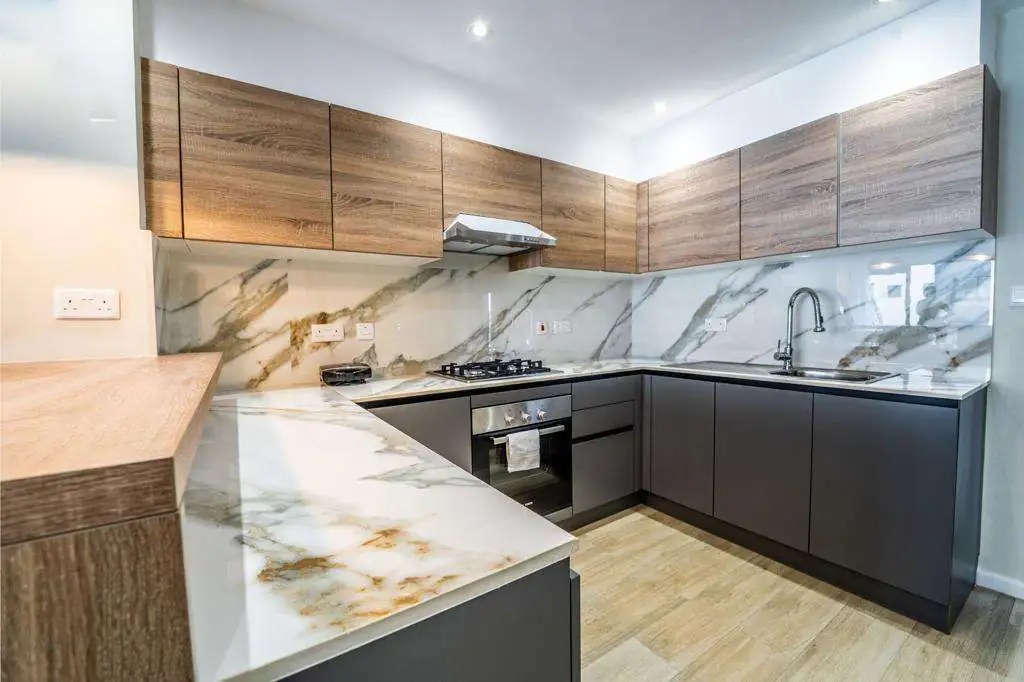 imgi_36_Kitchen-1 Riverside Square | Riverside Drive 1, 2, and 3-Bedroom En-suite Apartments with DSQ For Sale