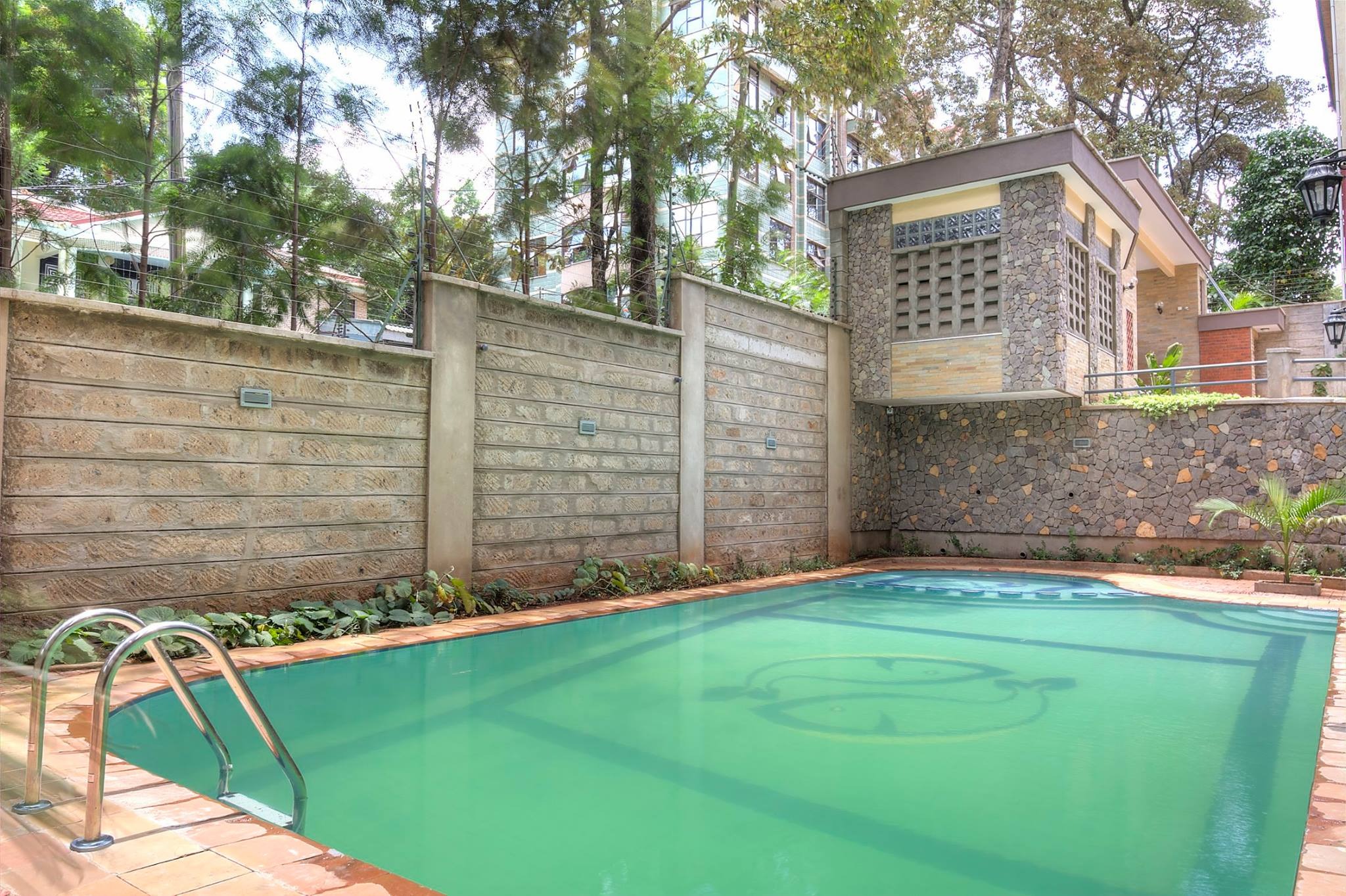 3 Bedroom Apartment For Sale in Kilimani