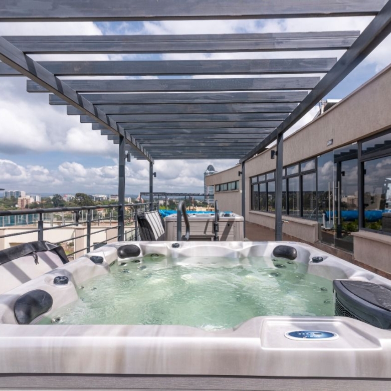 3& 4 Bedroom Apartment For Sale in Riverside