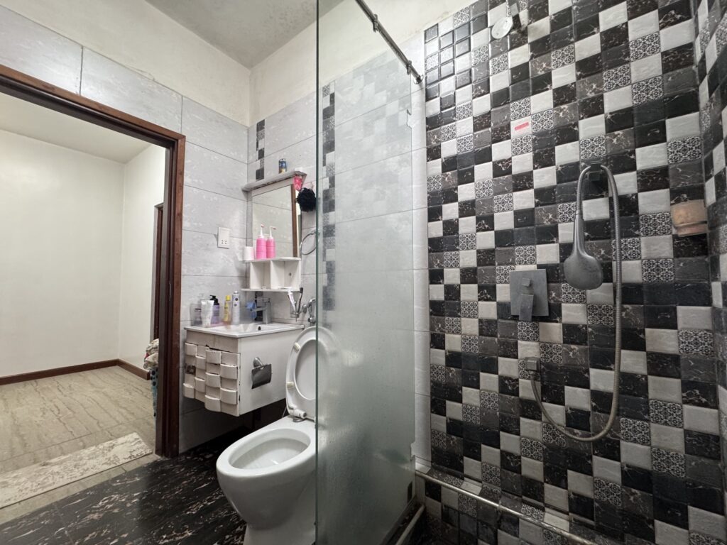 imgi_42_Muthaiga-Square-2-bedroom-for-sale-by-owner-2-1024×768 2 Bedroom Apartment For Sale in Muthaiga Square