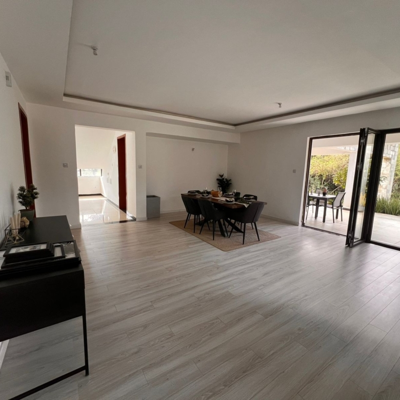 5 Bedroom All En-Suite Villa For Sale in Karen