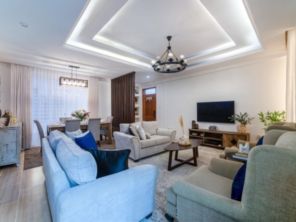 4 Bedroom Apartment For Sale in Parklands