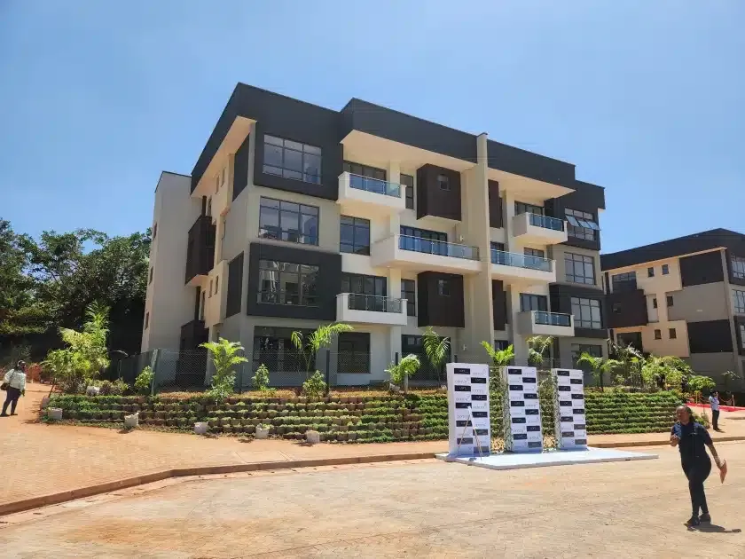 imgi_4_the-loft-5 4 Bedroom Duplexes House For Sale in Rosslyn