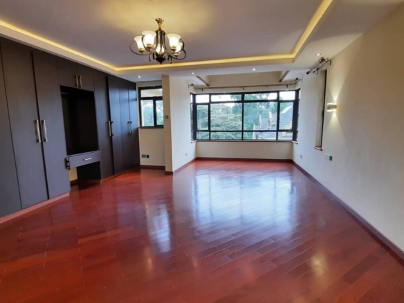 5 Bedroom Apartments For Sale in Lavington