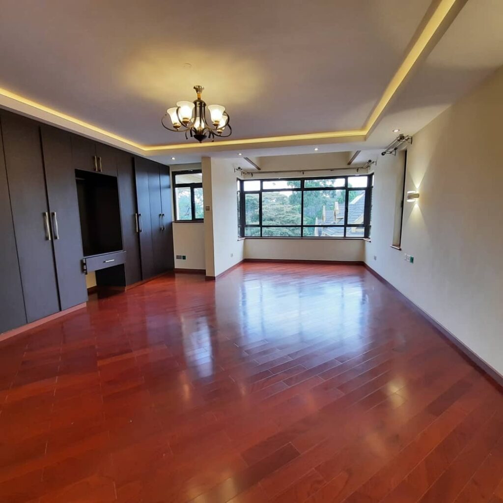 5 Bedroom Apartments For Sale in Lavington
