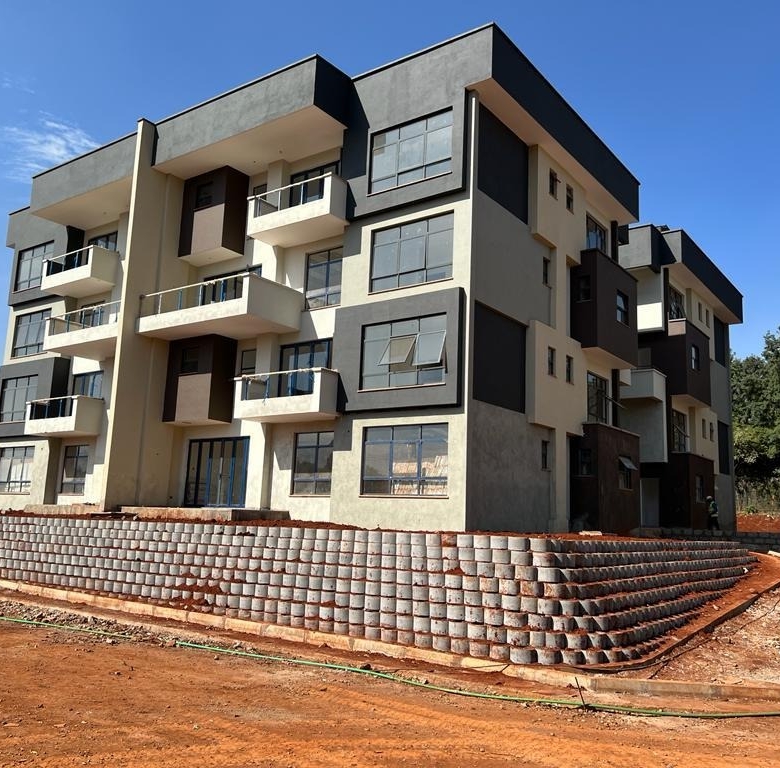 4 Bedroom Duplexes House For Sale in Rosslyn