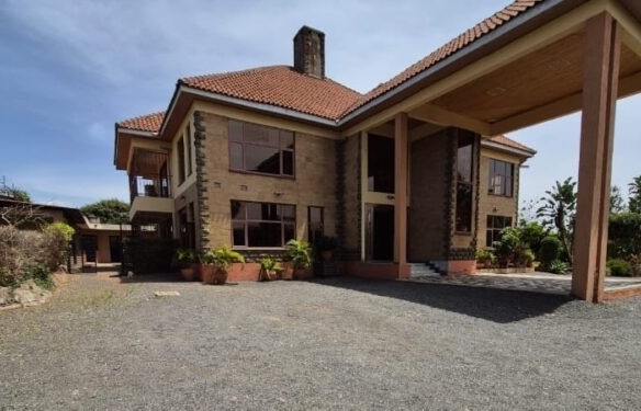 4 Bedroom Bungalow For Sale in Karen